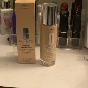 Clinique beyond perfecting foundation